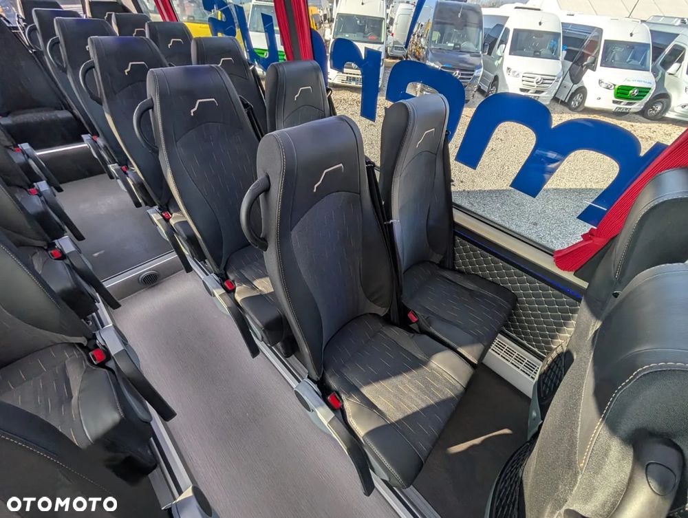 Mercedes-Benz Sprinter 519 - 28