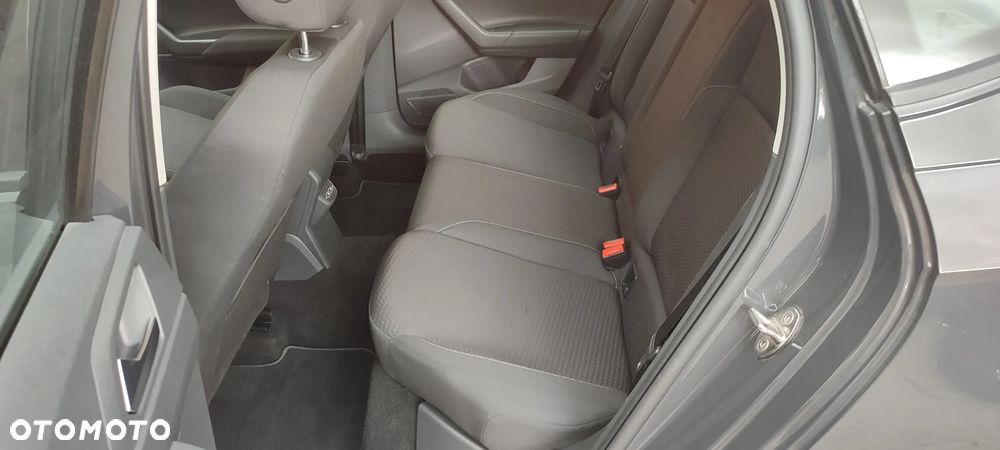 Volkswagen Polo - 14