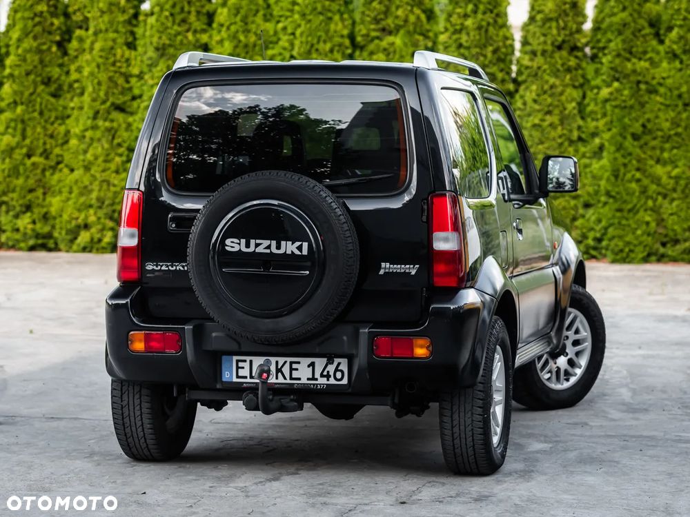 Suzuki Jimny Black&White - 11