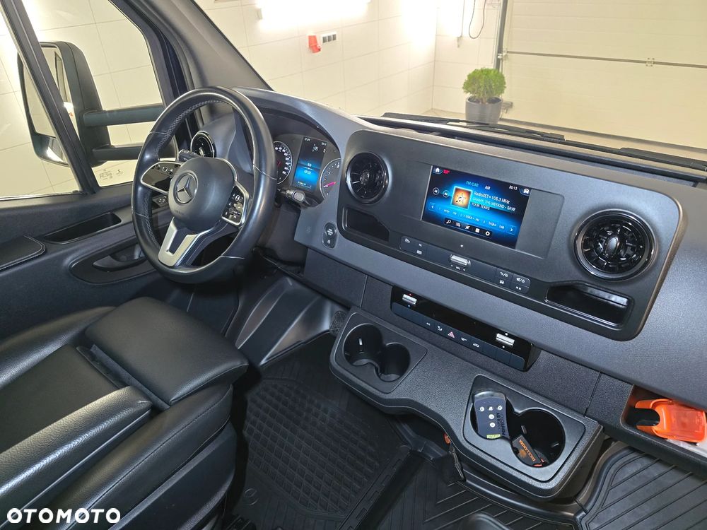Mercedes-Benz SPRINTER 319 3.0 CDI KONTENER 4,28cmDługi 2,29cmSzero 2,24cmWysok + WINDA 750Kg 42Tyś km SERWIS DO OSTATNIEGO Km ASO MERCEDES-BENZ SALON PL STAN NOWY NOWY NOWY FABRYCZNA GWARANCJA - 2
