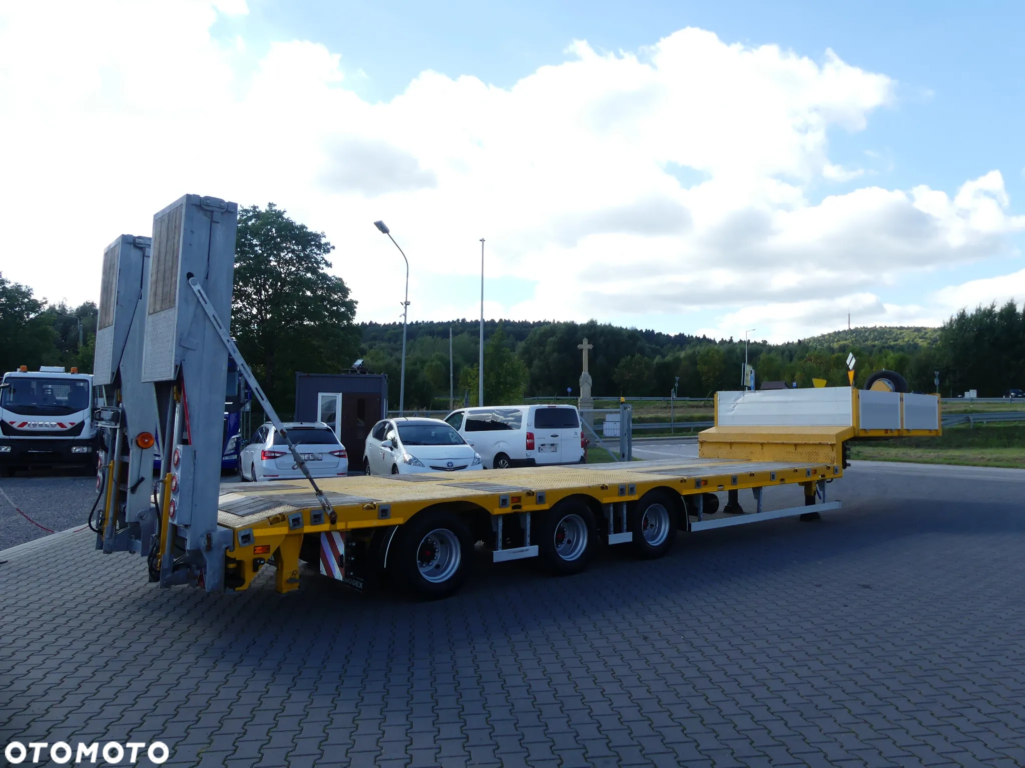 Bodex NISKOPODWOZIOWA / LAWETA / PRZEBIEG 18 TYS KM !!! / - 10
