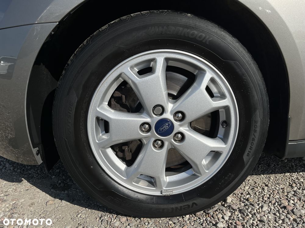 Ford Tourneo Connect Grand - 29