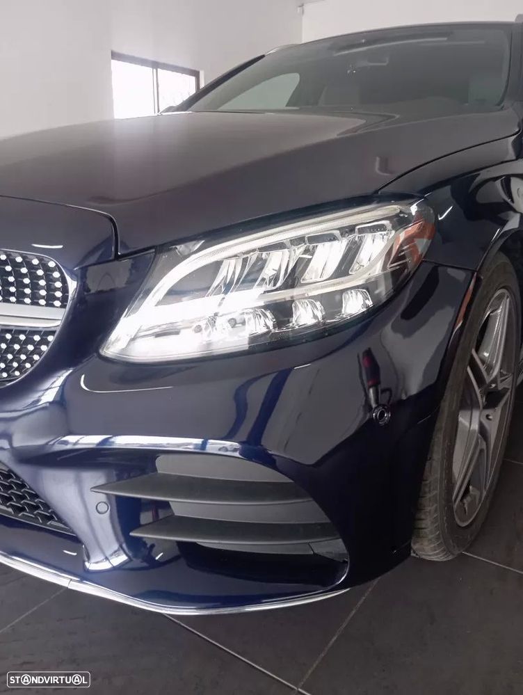 Mercedes-Benz C 220 d AMG Line — fotografia 12