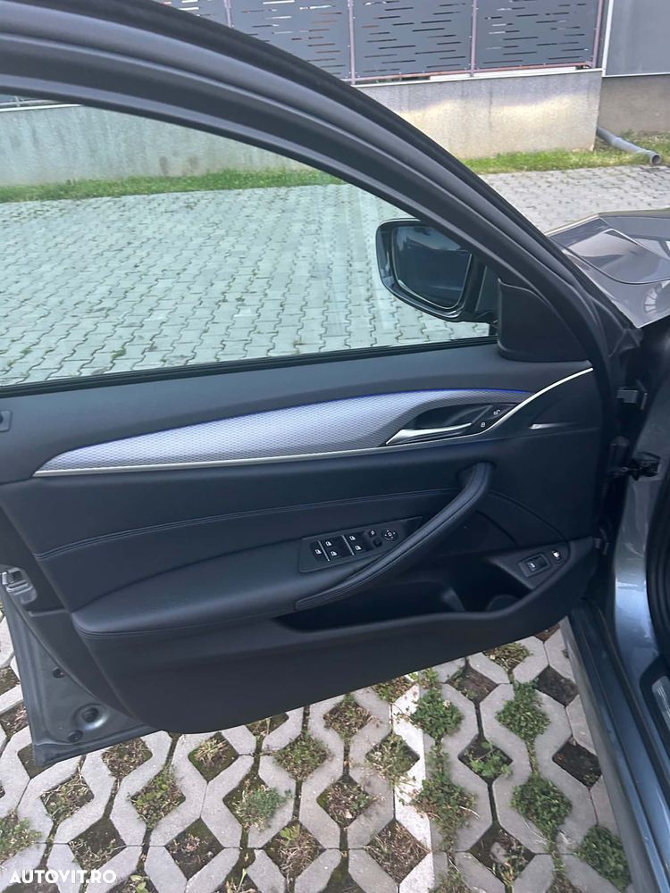 BMW Seria 5 530e xDrive AT PHEV - 9