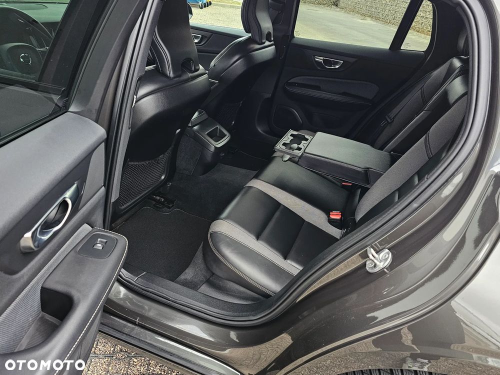 Volvo V60 B3 B DKG RDesign - 25