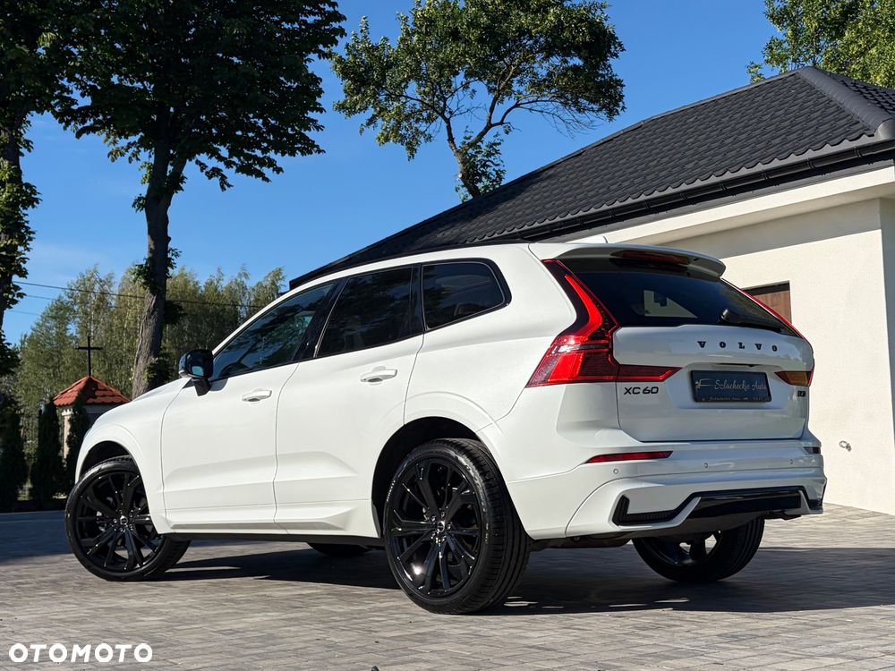 Volvo XC 60 B5 B AWD Ultra Black Edition - 6