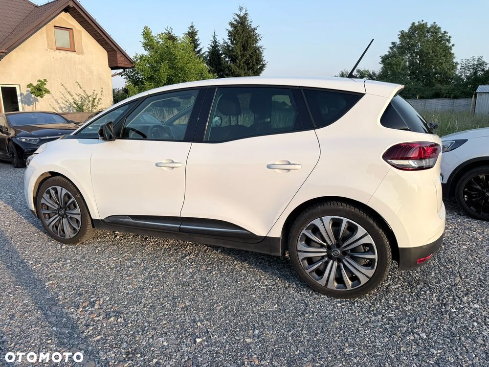Renault Scenic - 11