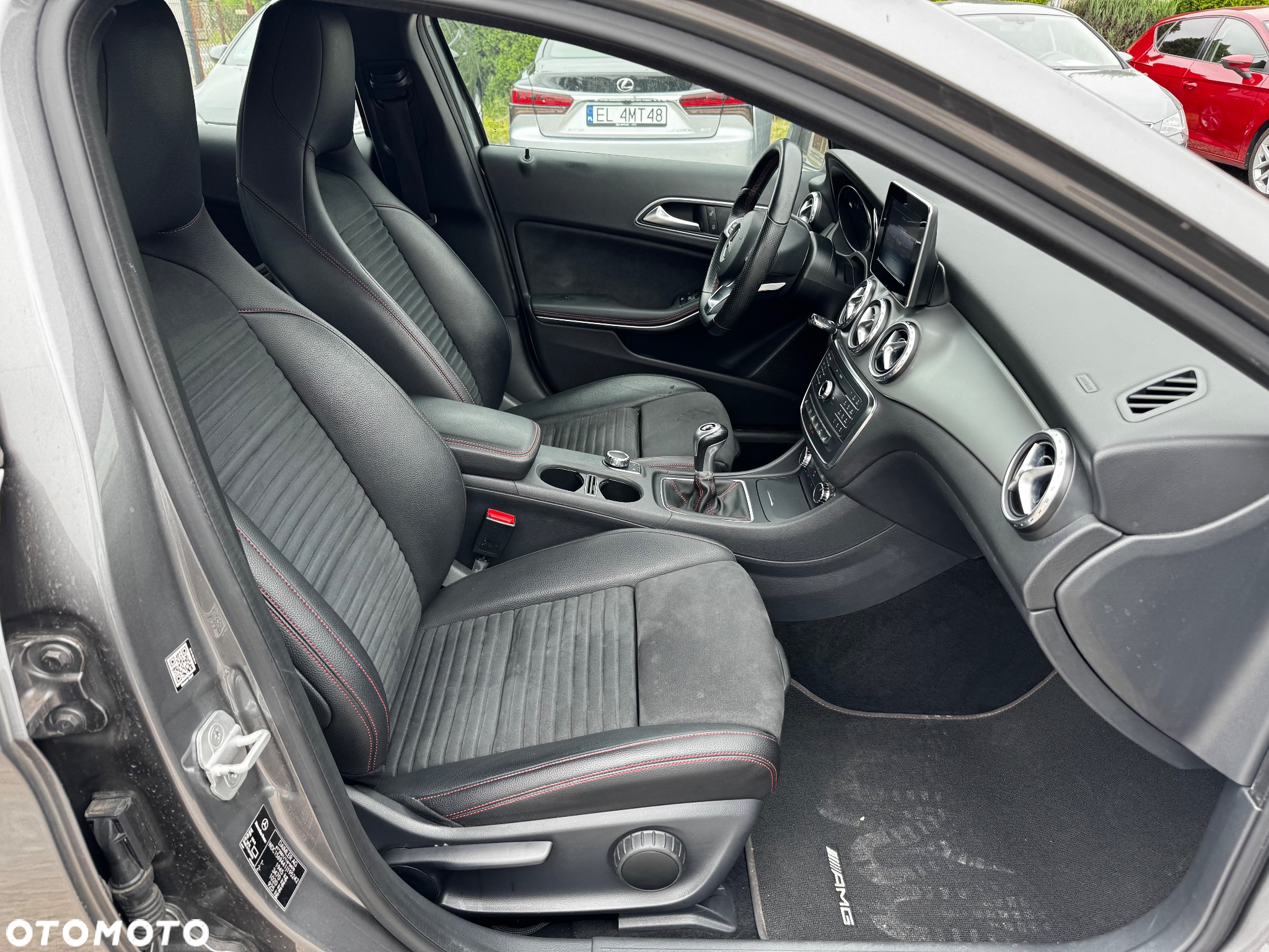Mercedes-Benz GLA 250 AMG Line - 30