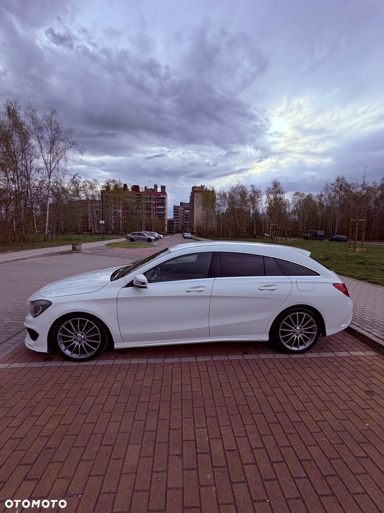 Mercedes-Benz CLA 200 7G-DCT AMG Line - 11
