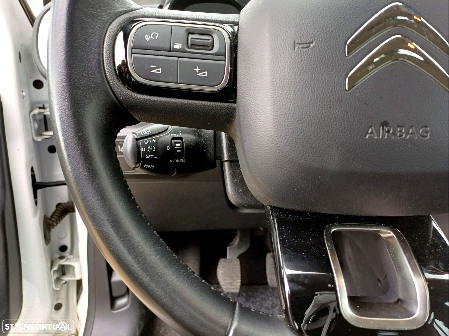 Citroën C3 1.6 BlueHDi Shine - 15