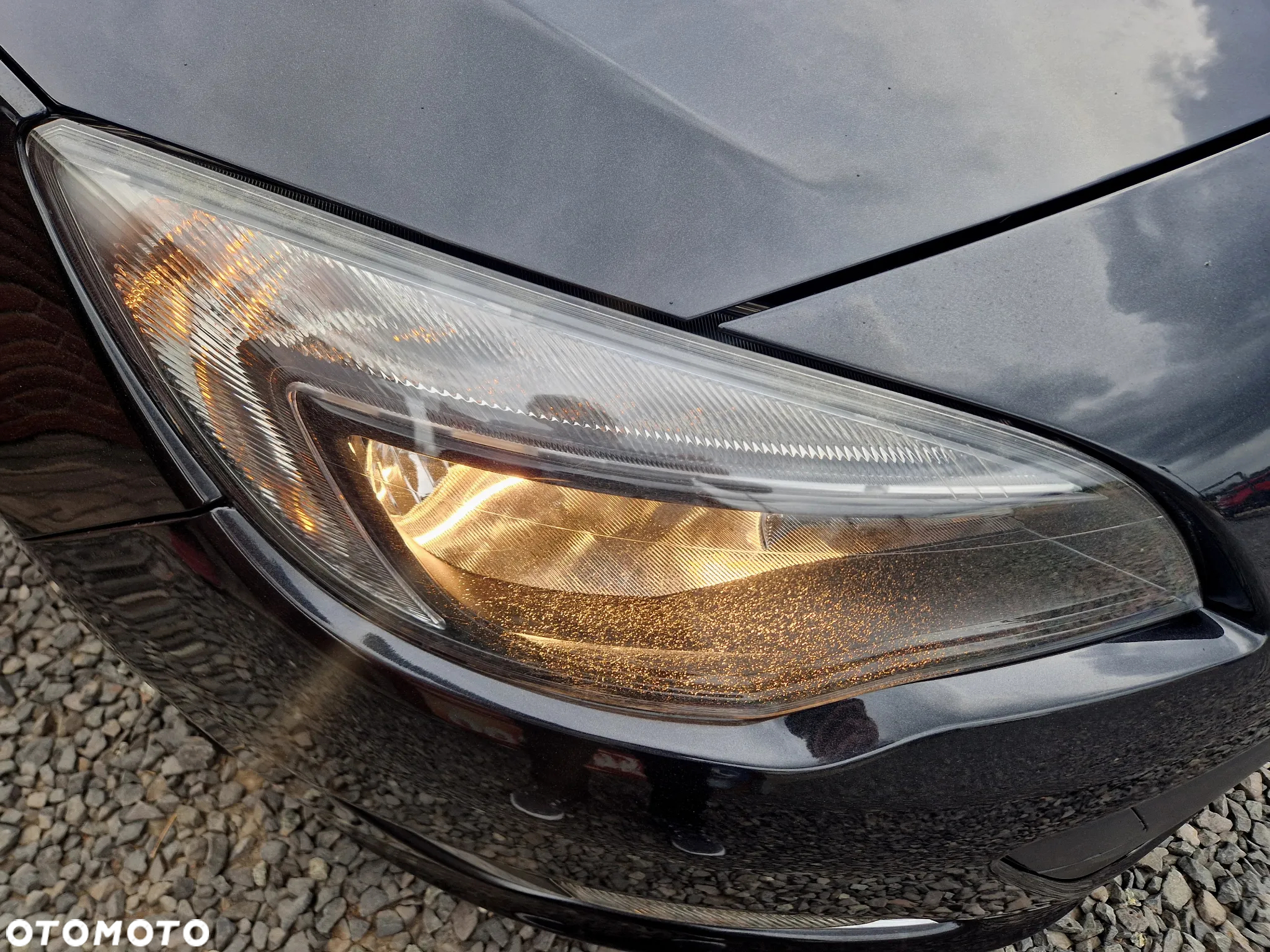 Opel Astra 1.4 Turbo Color Edition - 32