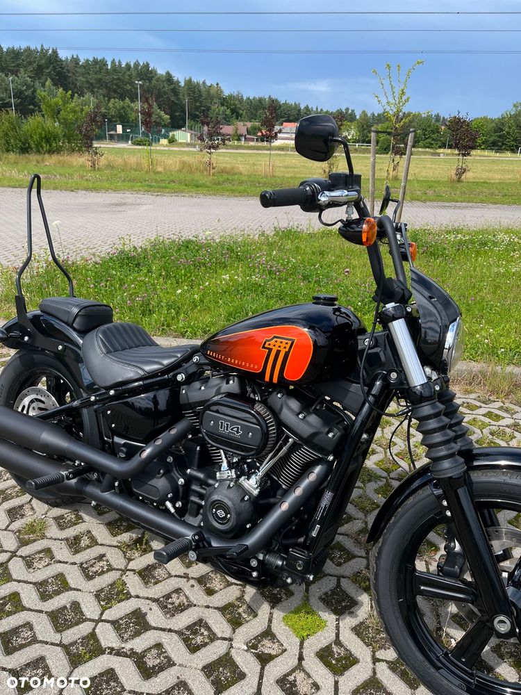 Harley-Davidson Softail Street Bob - 1