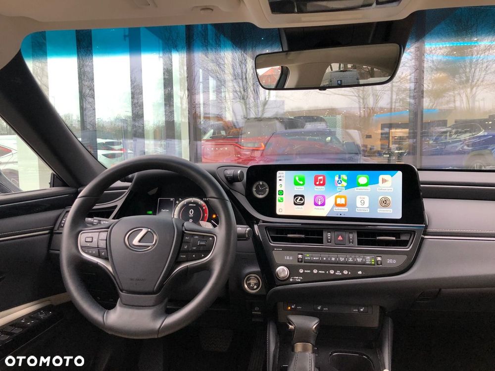 Lexus ES 300h F Sport Design - 5