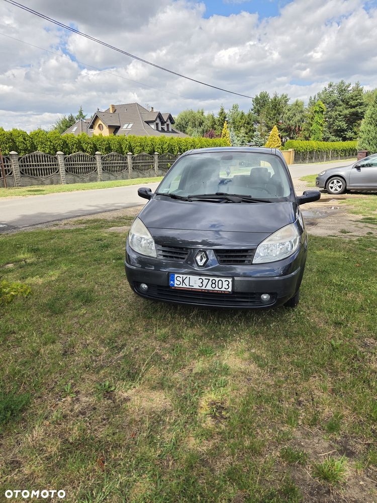 Renault Scenic - 1