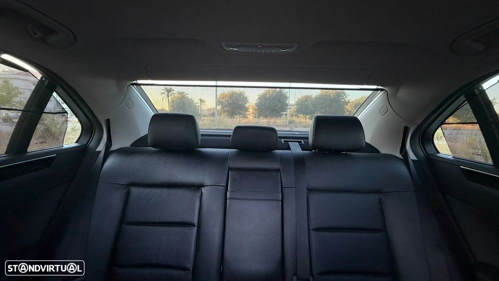 Mercedes-Benz E 220 CDI Avantgarde BlueEfficiency Auto. - 31