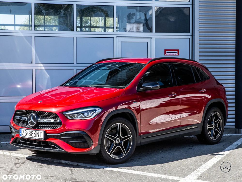 Mercedes-Benz GLA 250e AMG Line - 3