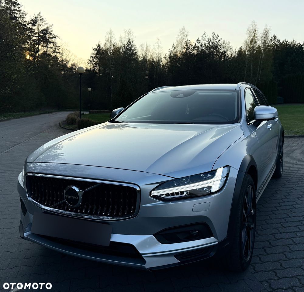 Volvo V90 Cross Country D5 AWD Ocean Race - 1