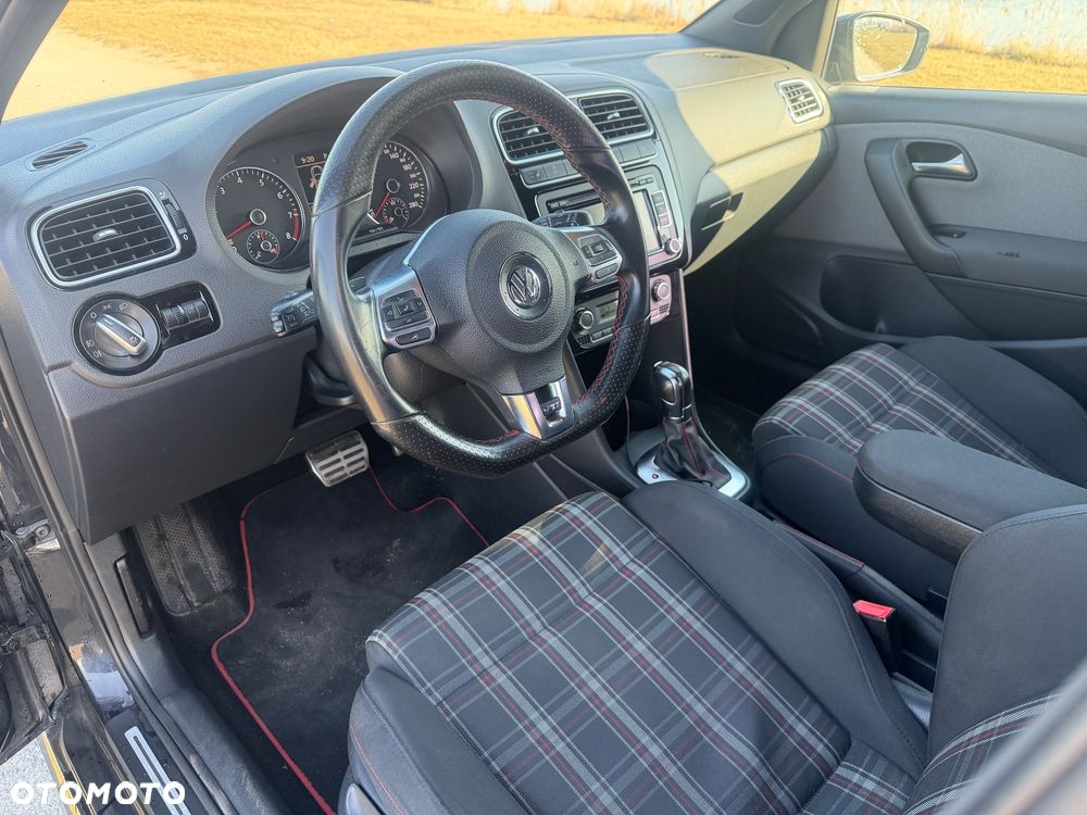 Volkswagen Polo 1.4 DSG GTI - 11