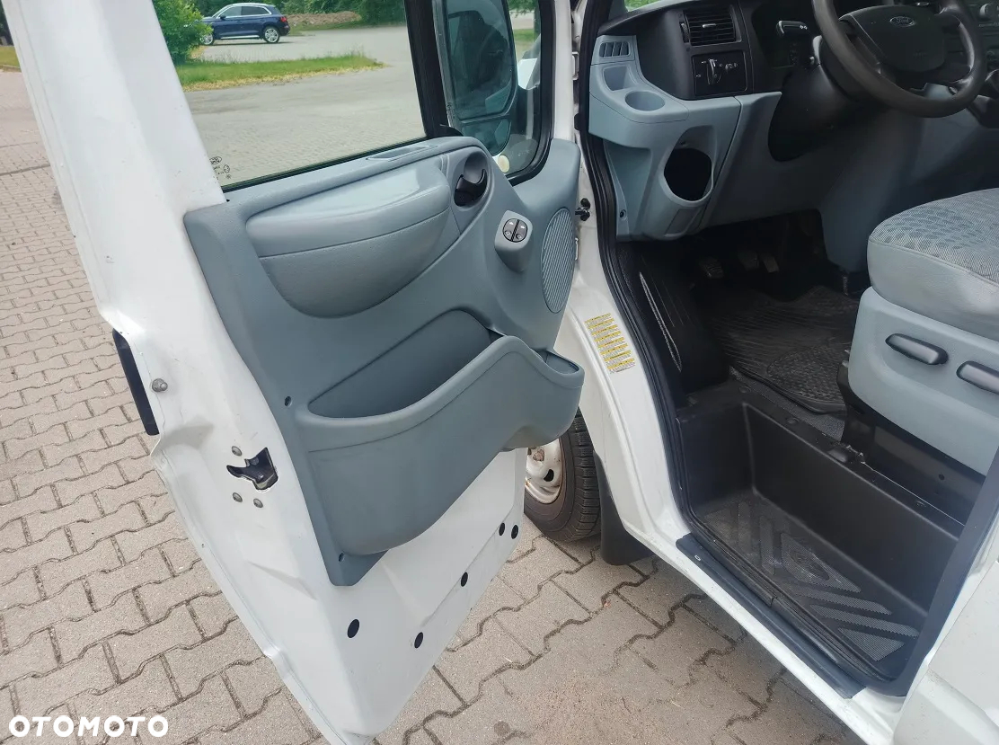 Ford Transit - 15