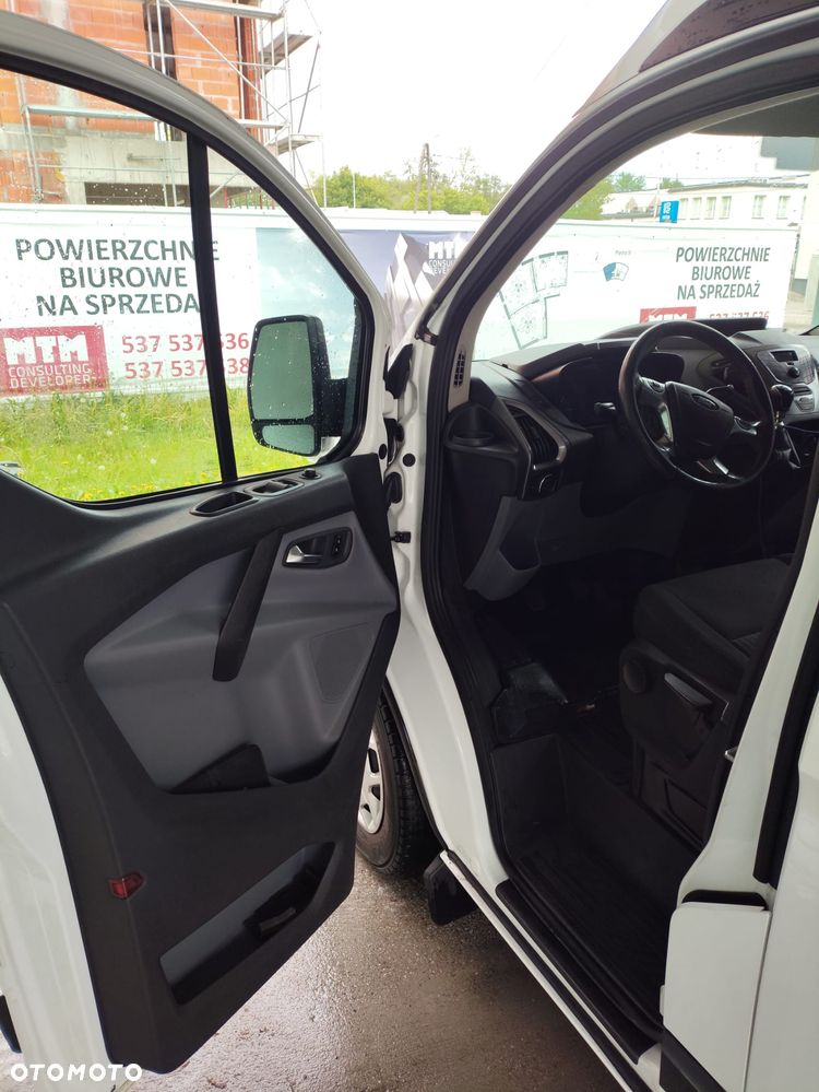 Ford TRANSIT CUSTOM - 9