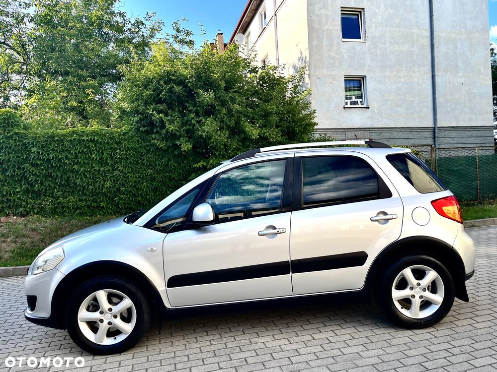 Suzuki SX4 1.6 GS / Premium - 9