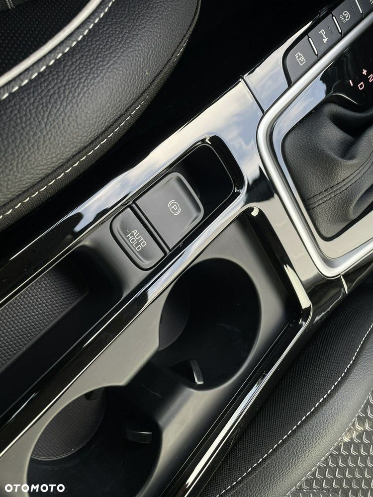 Kia XCeed 1.5 T-GDI Business Line DCT - 17