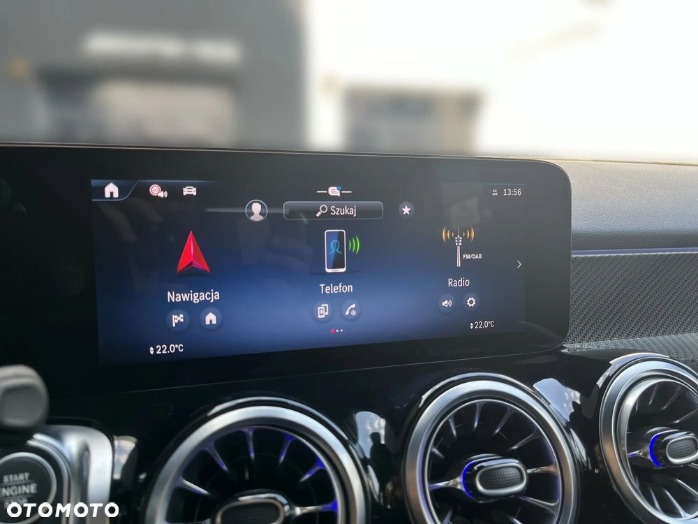 Mercedes-Benz GLB - 17