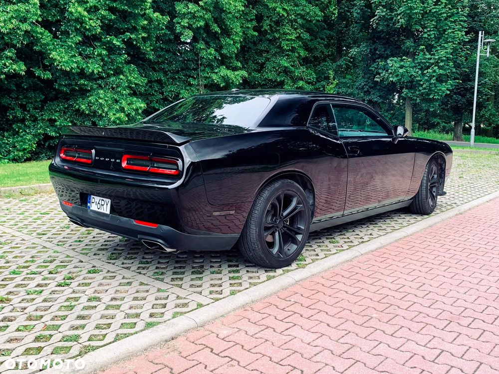 Dodge Challenger 5.7 R/T - 10