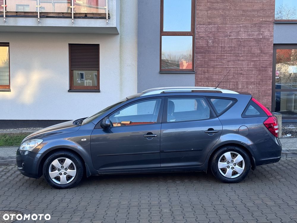 Kia Ceed 1.6 Comfort + - 4
