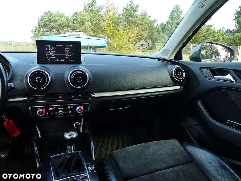 Audi A3 Sportback 2.0 TDI S line Sportpaket - 37