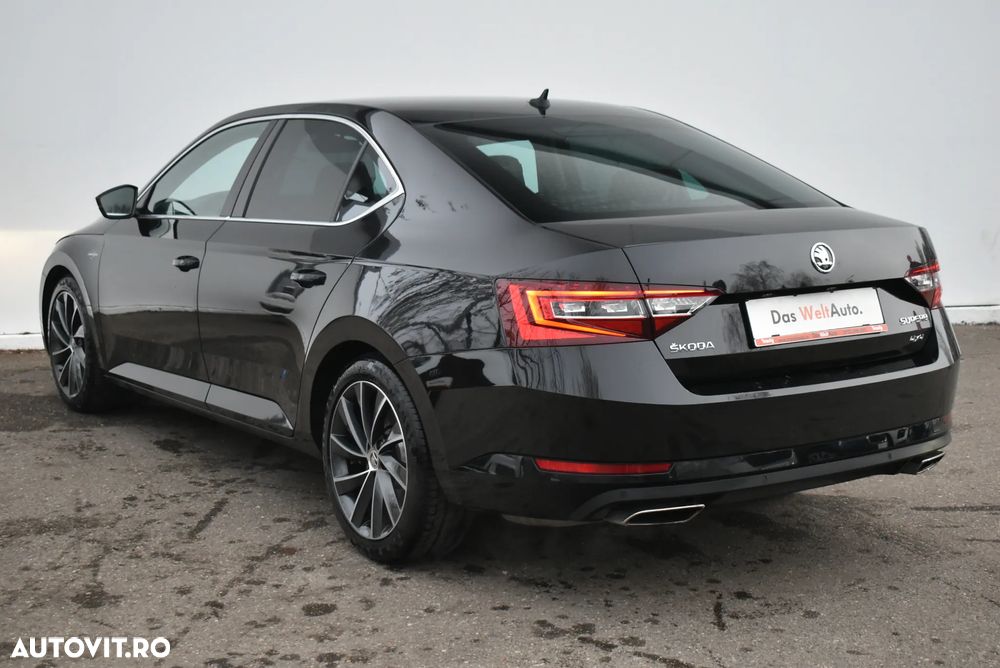 Skoda Superb 2.0 TSI DSG 4X4 Laurin & Klement - 3