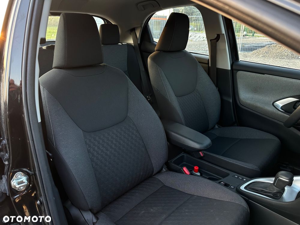 Toyota Yaris - 33