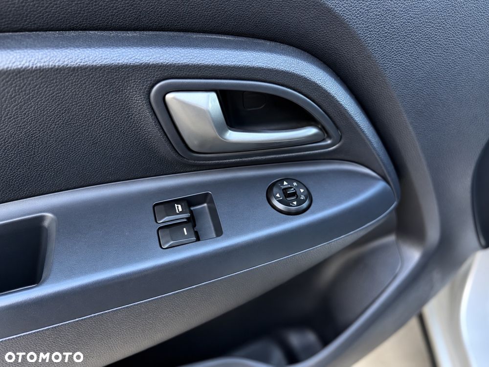 Kia Rio - 16