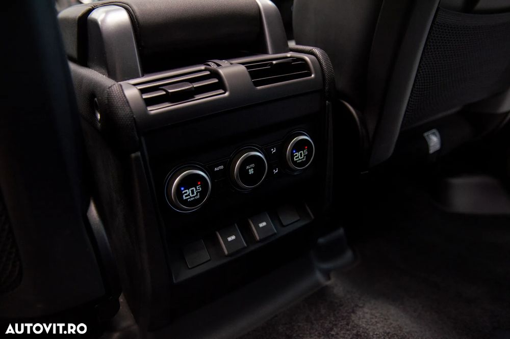 Land Rover Defender 110 2.0 P404 PHEV - 36