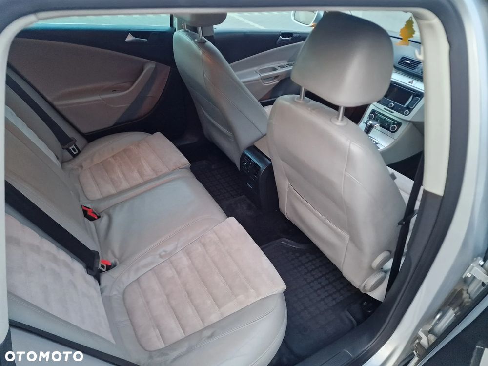 Volkswagen Passat 2.0 TDI DPF Highline DSG - 13