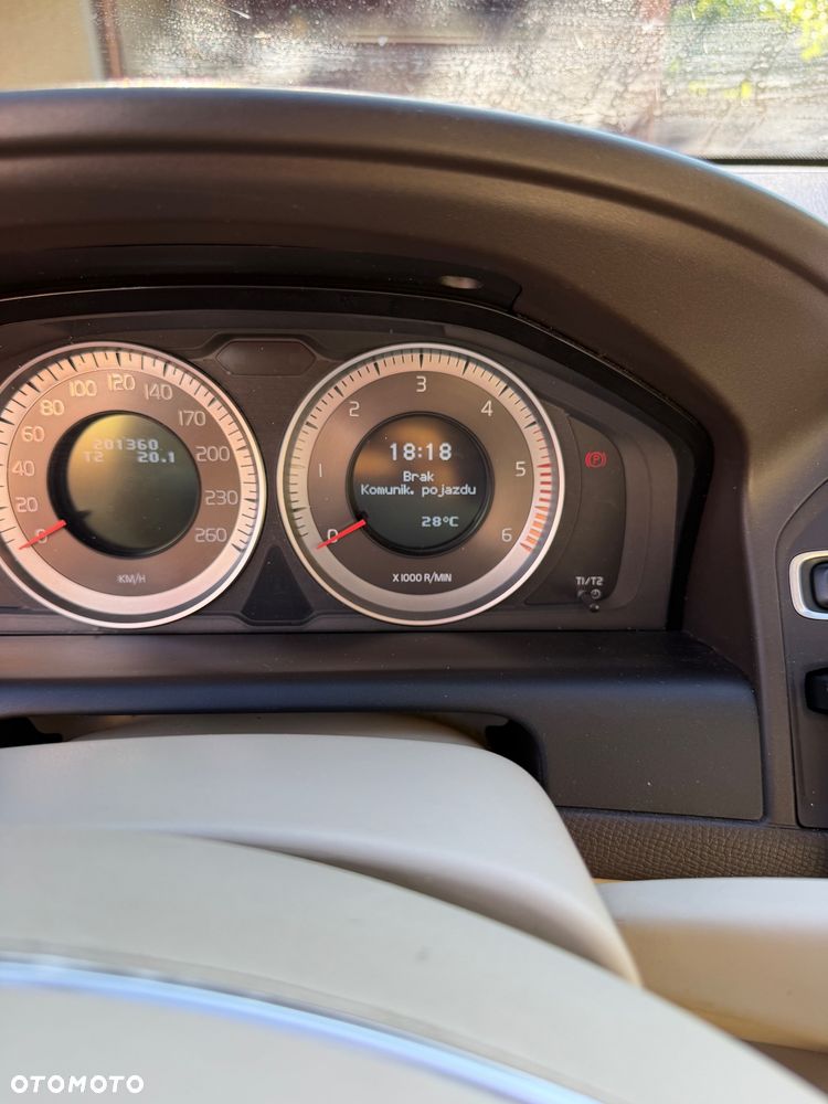 Volvo XC 60 D3 Momentum - 3