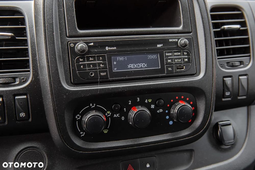 Opel Vivaro - 15