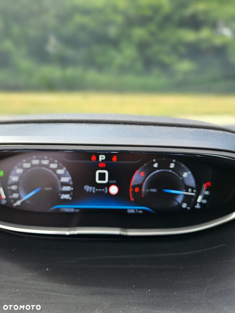 Peugeot 5008 2.0 BlueHDI Crossway S&S EAT8 - 17