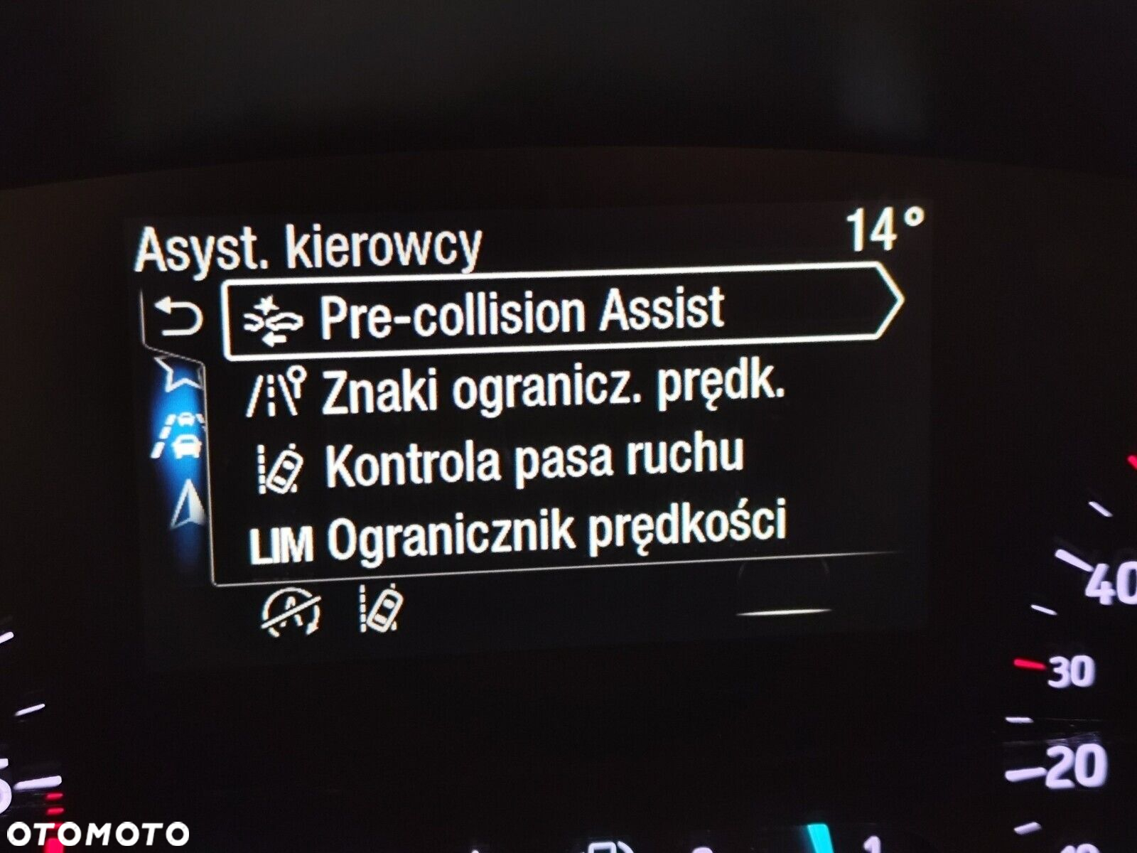 Ford Focus - 25