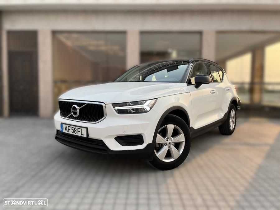 Volvo XC 40 1.5 T2 Momentum Geartronic - 1