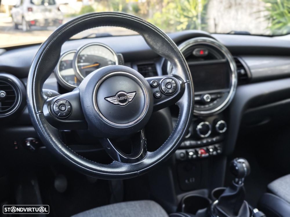 MINI 5 Portas Cooper D - 24