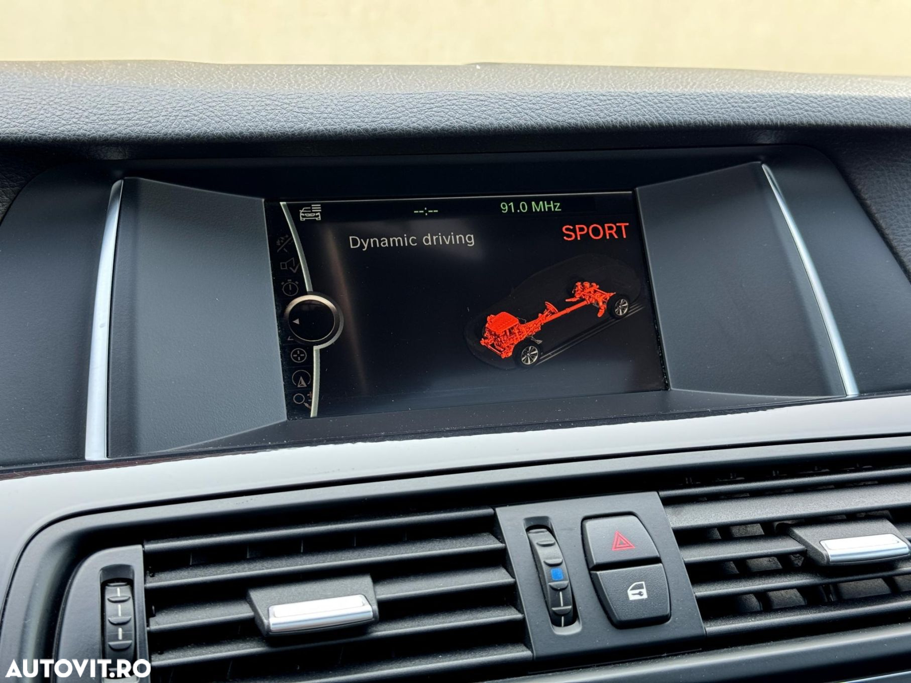 BMW Seria 5 518d Touring Aut. - 12