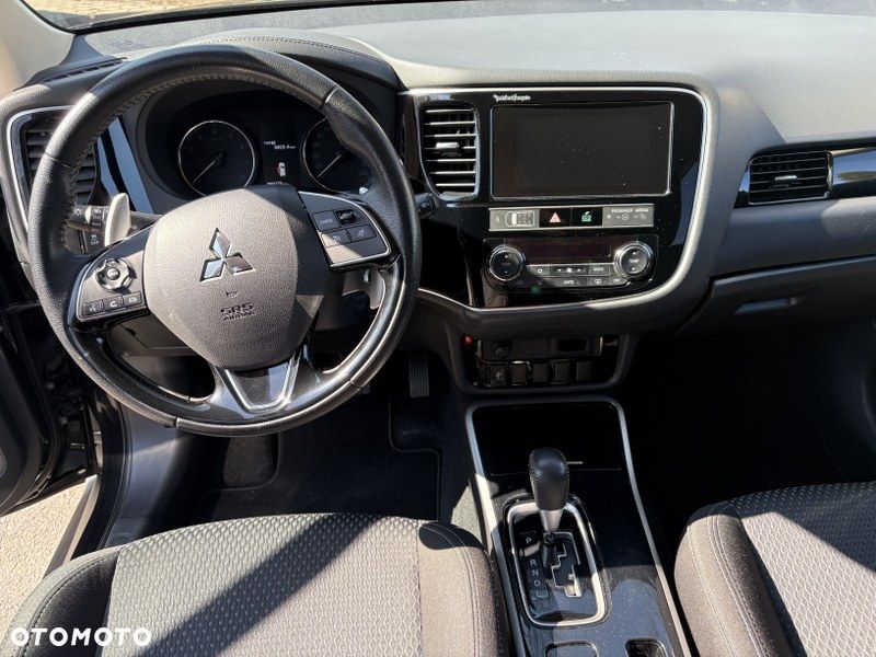 Mitsubishi Outlander 2.0 Intense + SDA 4WD CVT - 10
