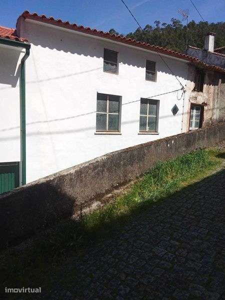 Moradia aldeia de Nogueira - 4km Arganil - Para recuperar - Grande imagem: 2/12