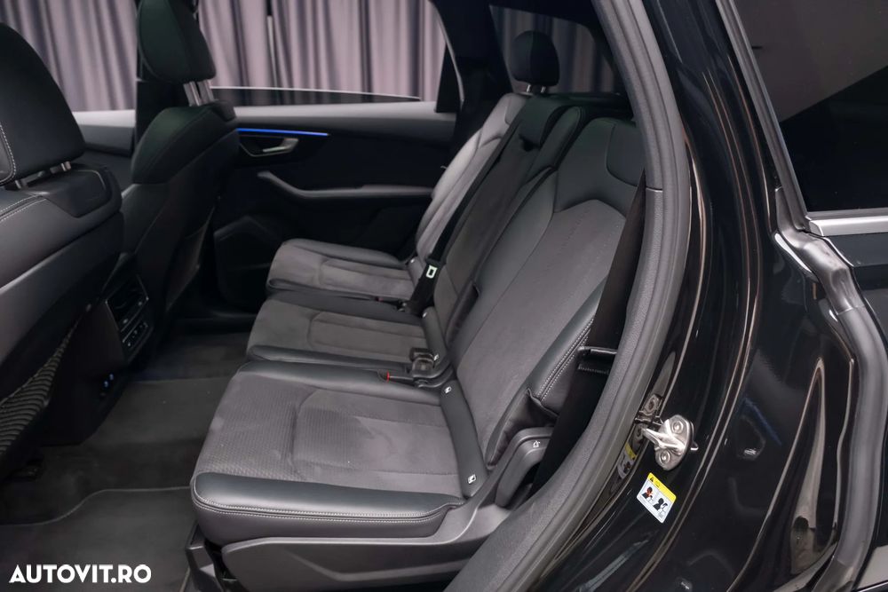 Audi Q7 55 TFSI e quattro Tiptronic PHEV S Line - 28