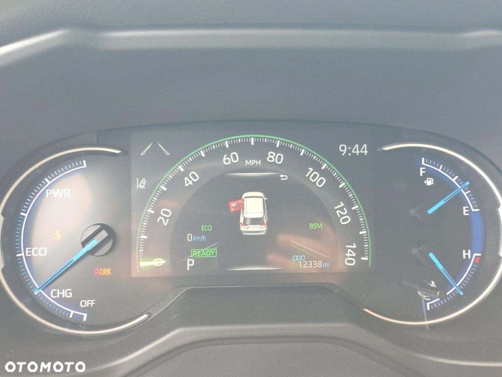 Toyota RAV4 - 11