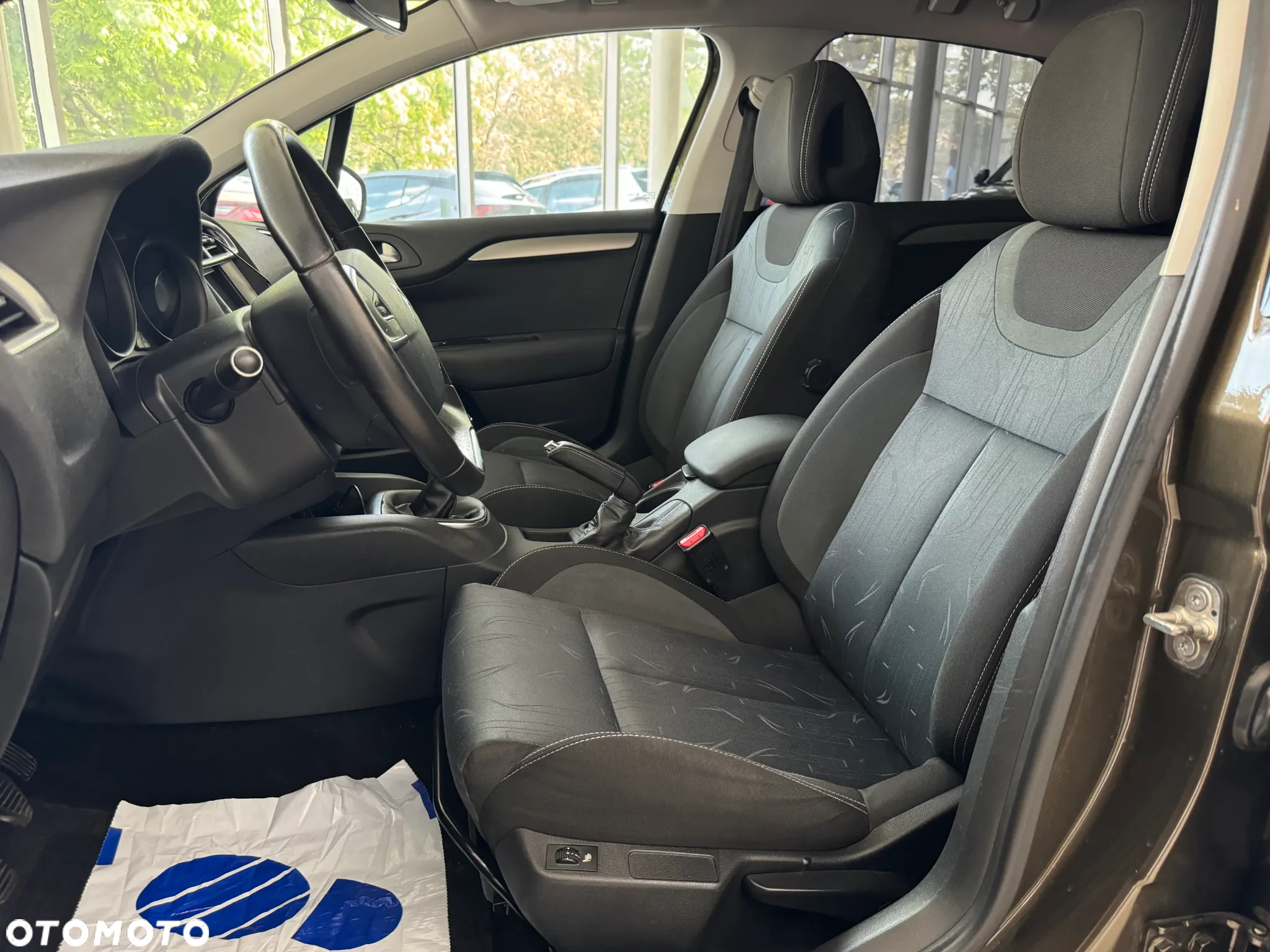 Citroën C4 1.6 VTi Attraction - 12
