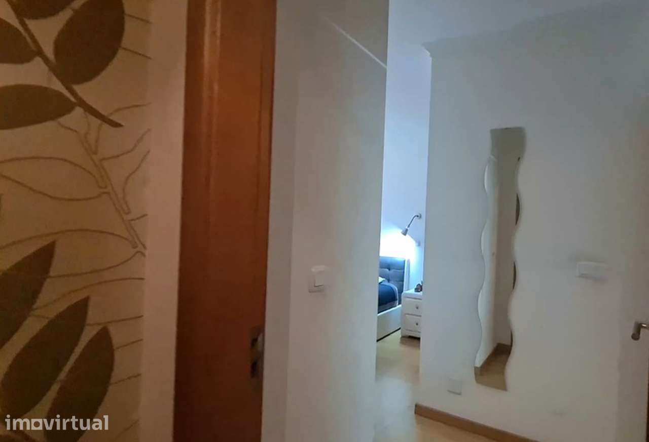 Apartamento T1 com ar condicionado na Amadora - Grande imagem: 2/33