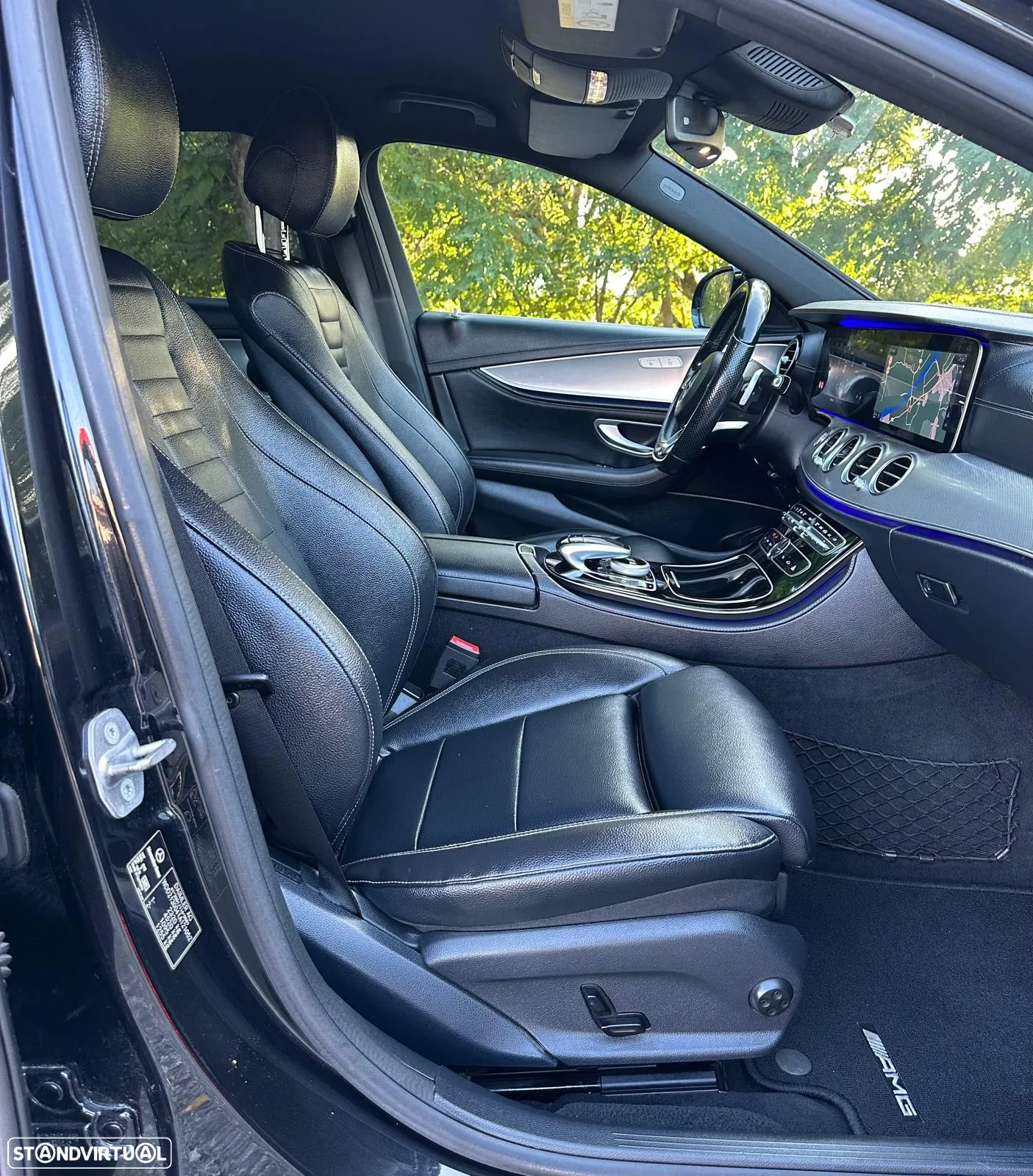 Mercedes-Benz E 220 d AMG Line - 11
