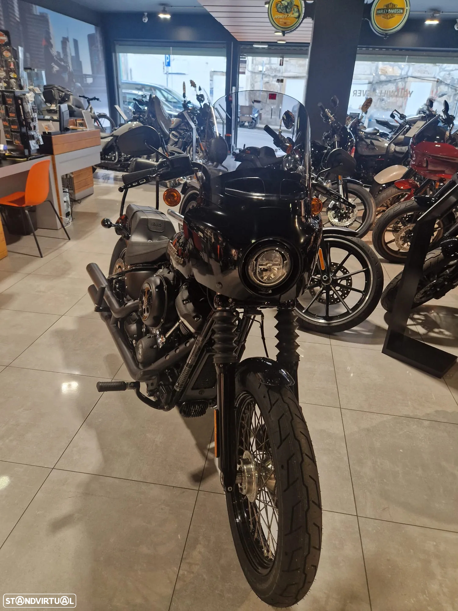 Harley-Davidson Softail STREET BOB 107 - 3